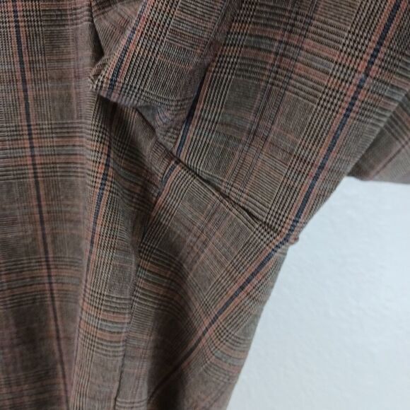 Lane Bryant plaid brown capri pants size 16 - Picture 4 of 6